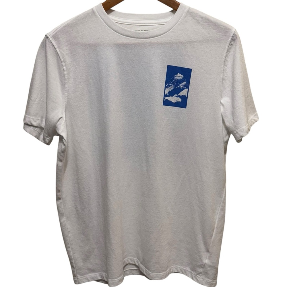 Old Navy Men’s Soft-Washed Graphic T-Shirt